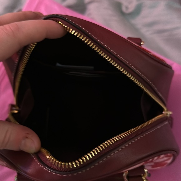 Coach - Picture 3 of 5